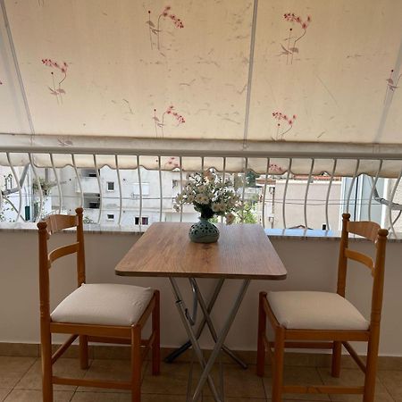Linda Home Sarandë Eksteriør billede