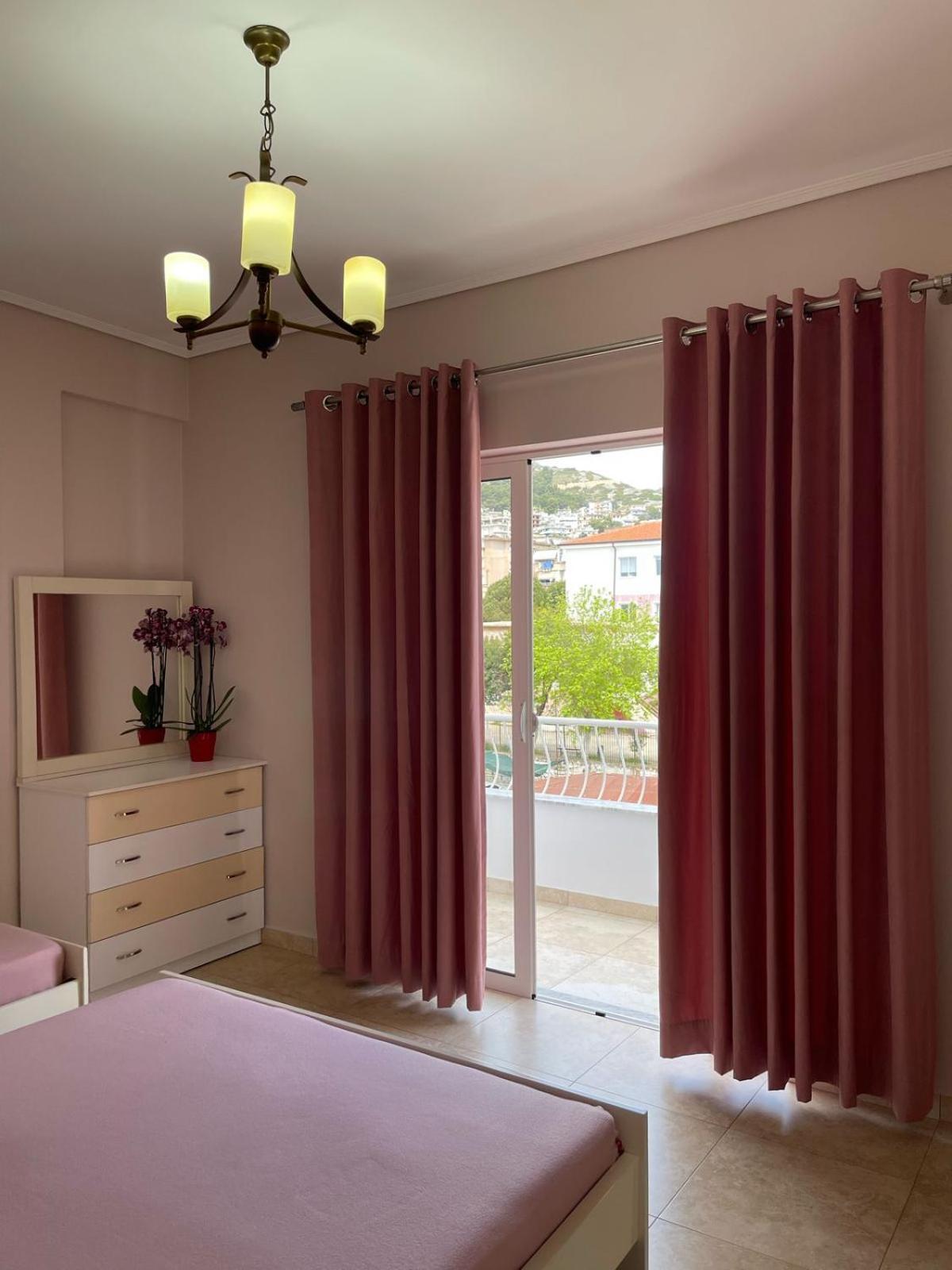 Linda Home Sarandë Eksteriør billede