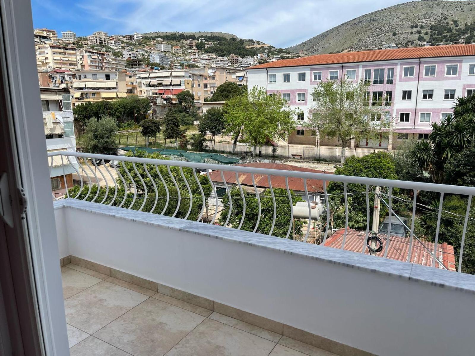 Linda Home Sarandë Eksteriør billede